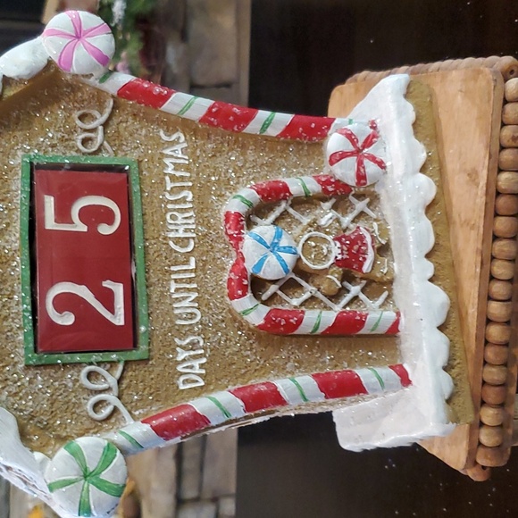Countdown To Christmas Gingerbread House-NWT - Picture 3 of 6